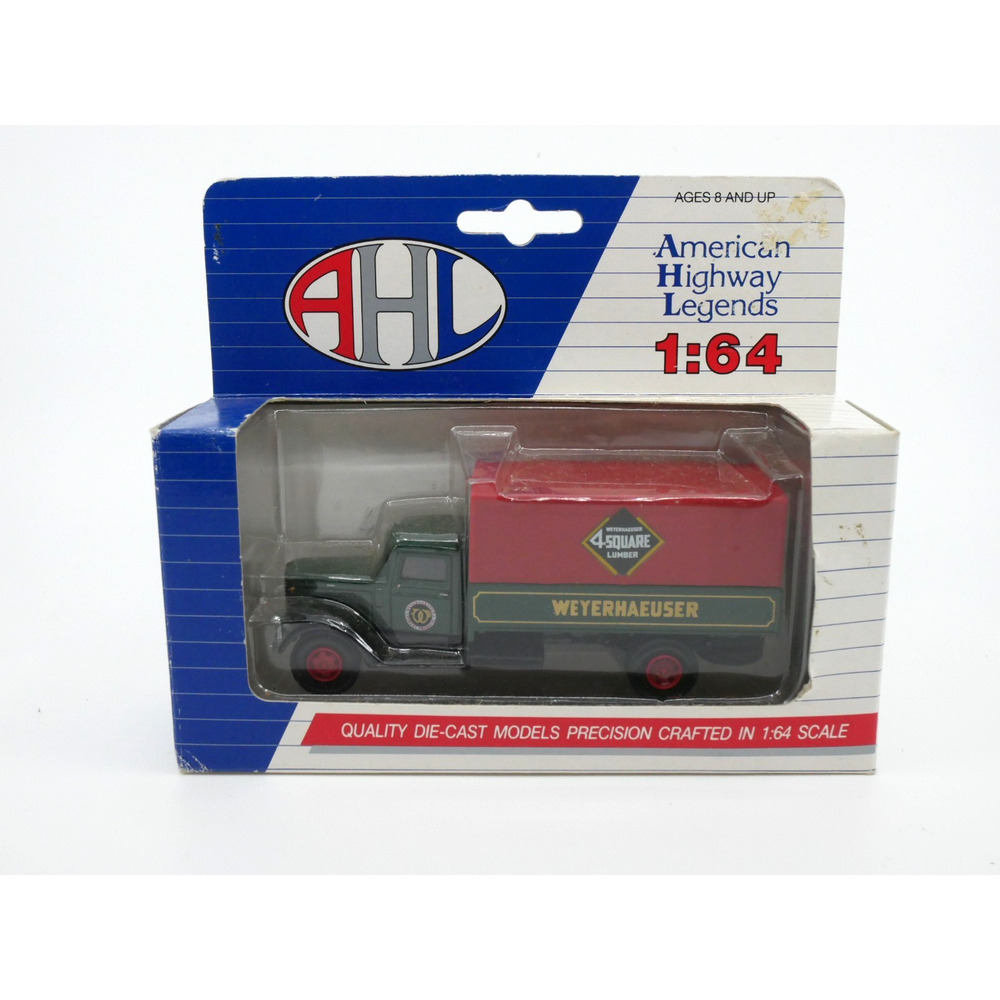 American Highway Legends 1:64 Scale Die-Cast Weyerhaeuser Lumber Peterbilt 260